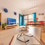 Sunrise Surf House, Big Garden, Hot Tub, Parking, Super-fast Free Wi-fi * Corralejo